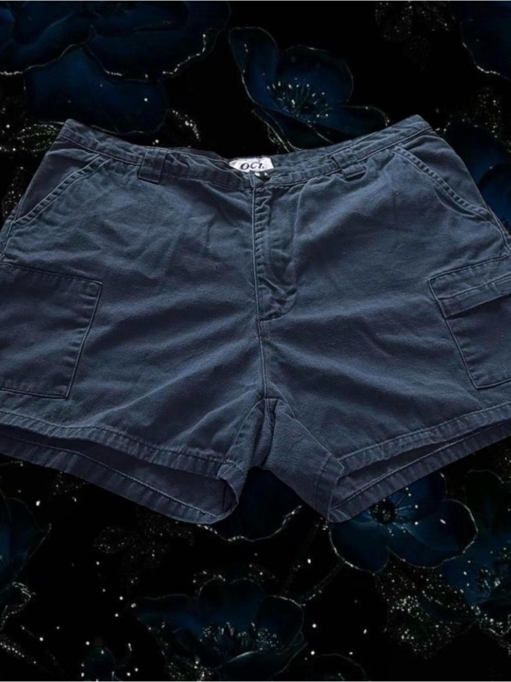 Casual Women's Dark Blue Cargo Shorts - Comfortable Everyday Style